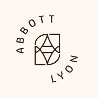 Abbott Lyon官网「气质风贝母合集🤍」买1送1！定制字母手链£43！🤩丁香花耳钉、戒指£28！