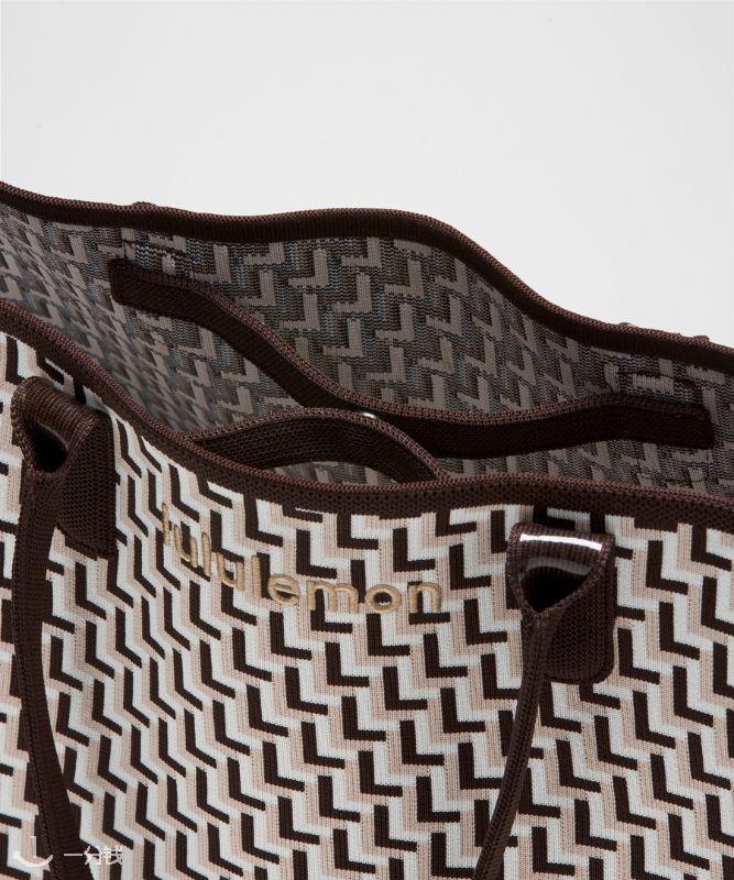 Classic Knit Tote Bag 18L