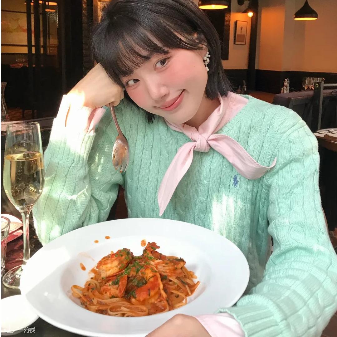 灰绿色棉质麻花针织衫