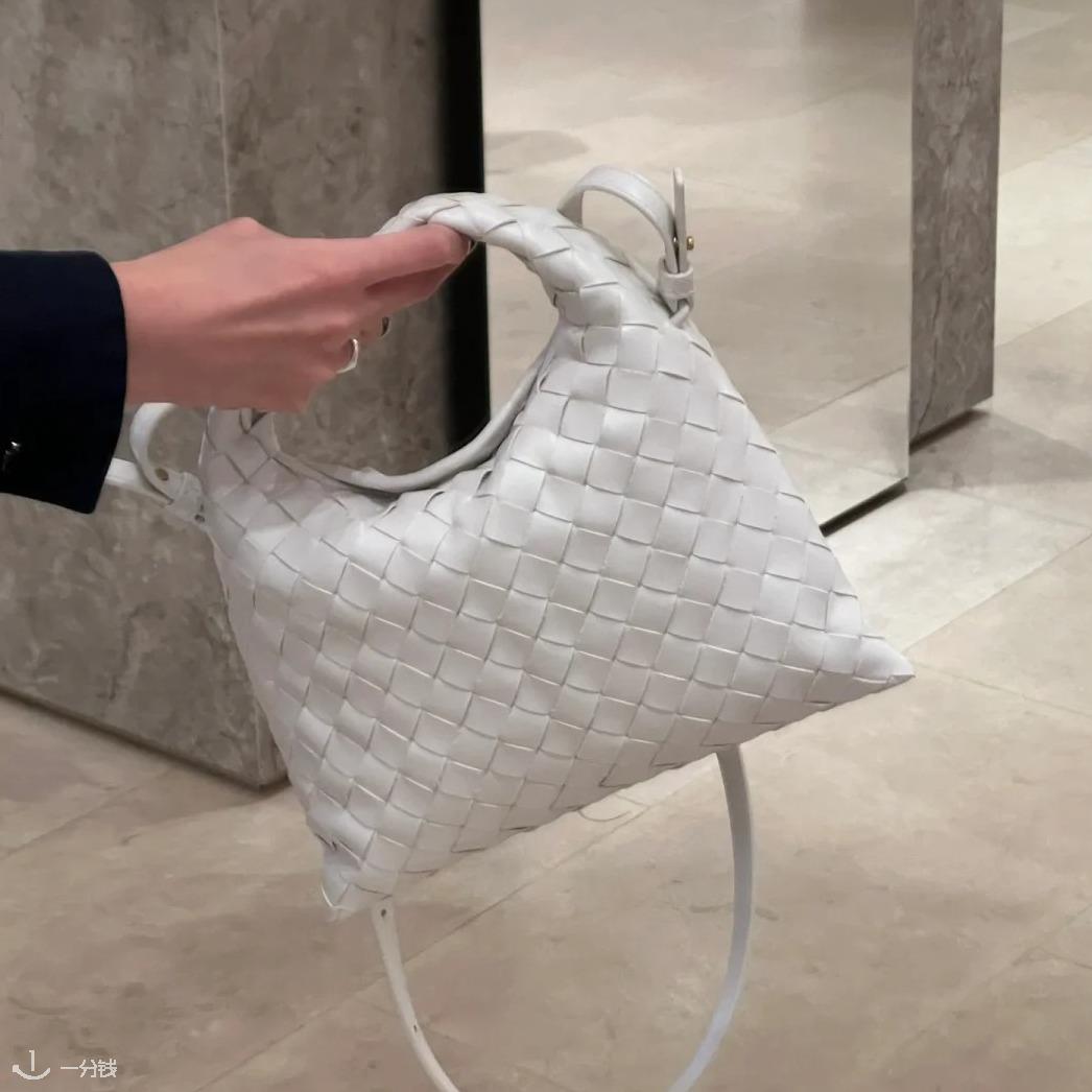 Mini Hoop 白色手袋