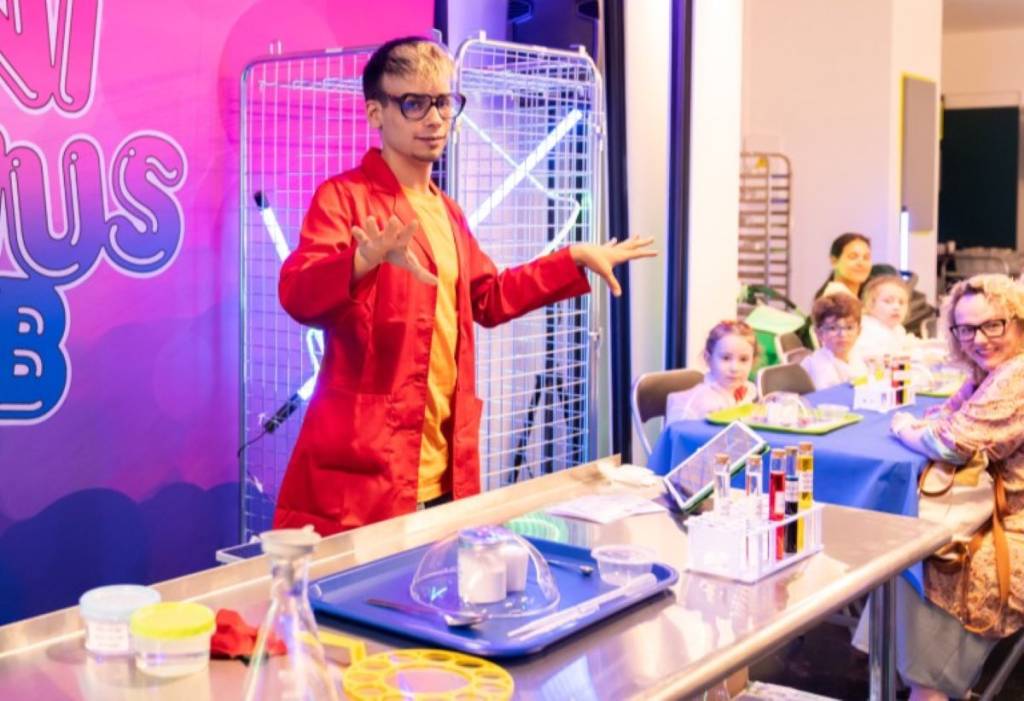 Mini Genius Lab Dry Ice Bubbles