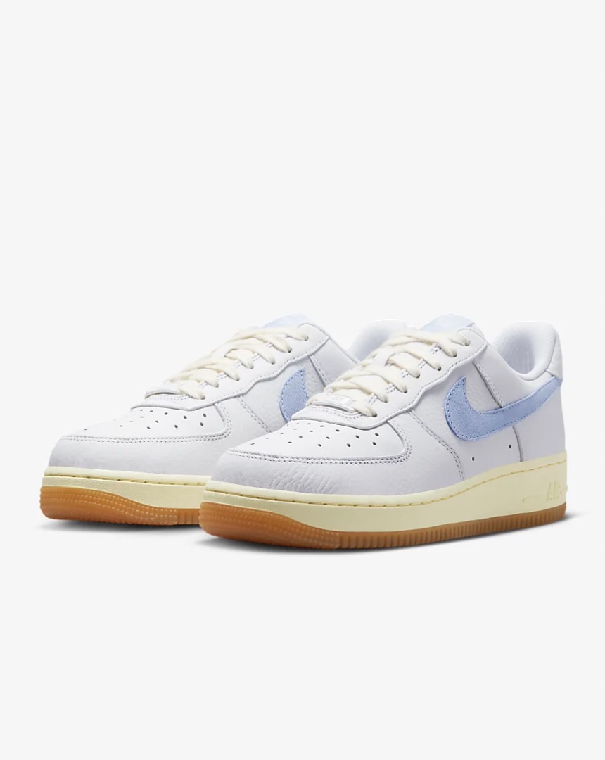 Nike Air Force 1💙奶蓝勾+椰奶配色，官网刚刚发售的超甜清新配色组合