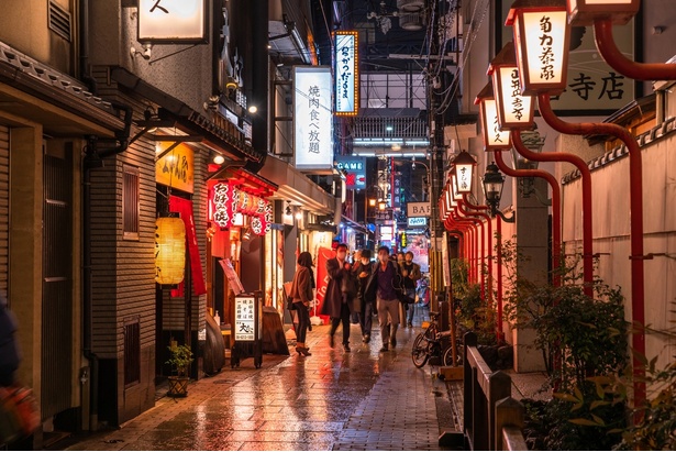 法善寺横丁来了！穿越400年时光，在大阪心脏遇见最地道的关西魂