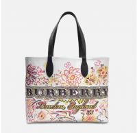 Burberry新款花花Tote