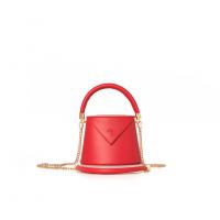 红色BIANCA BUCKET
