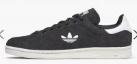 Adidas运动鞋