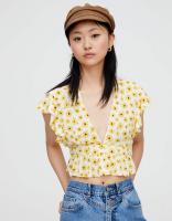 泫雅风小花花上衣>>