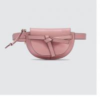 Loewe腰包粉色（快抢！）