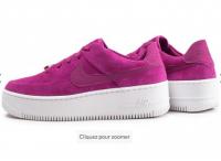 NIKE休闲鞋