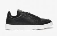 Adidas黑色板鞋