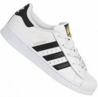 Adidas经典贝壳头