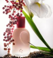 Glossier“你”香水