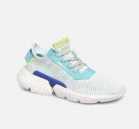 adidas运动鞋