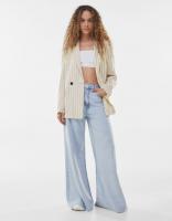 Bershka白色条纹西装 >>