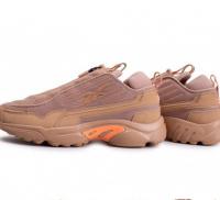 REEBOK运动鞋