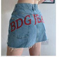 BDG牛仔短裙 >>