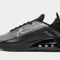 NIKE运动鞋