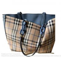 BURBERRY经典格纹托特包