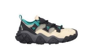 Adidas x STMNT黑色运动鞋