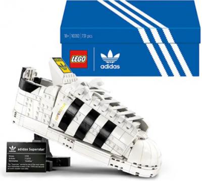 Adidas 联名款