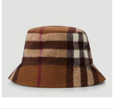 Burberry渔夫帽