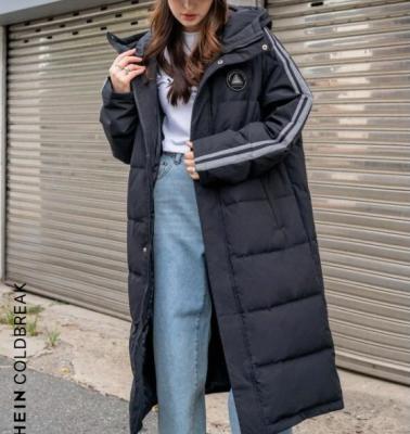 黑色长棉服