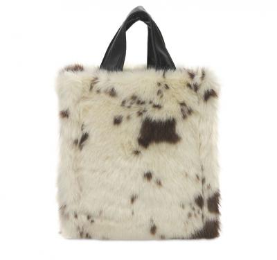 奶牛纹人造皮草tote