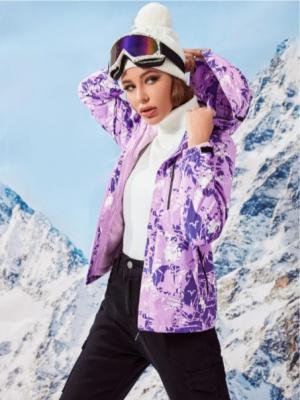 紫色滑雪服