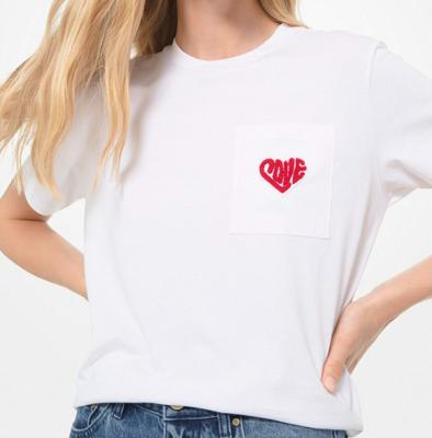 白色love T恤