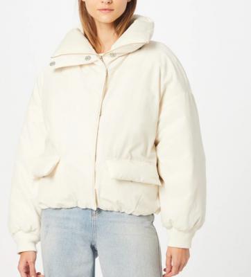 Levi's白色外套