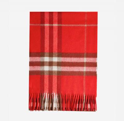 Burberry红色围巾