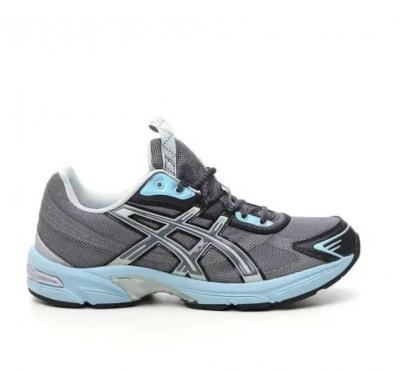 ASICS蓝色运动鞋