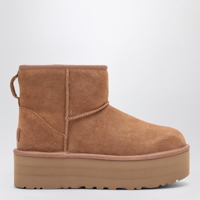 UGG Classic Mini Platform 栗色靴子