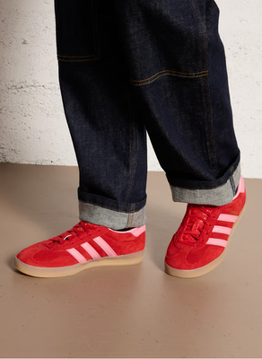 Adidas女士红色低帮丝绒皮革运动鞋 - 38码