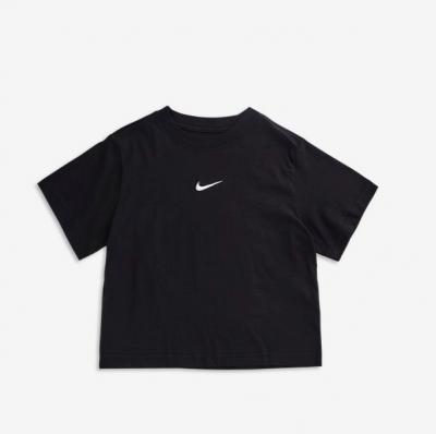 女款Nike短款Tee
