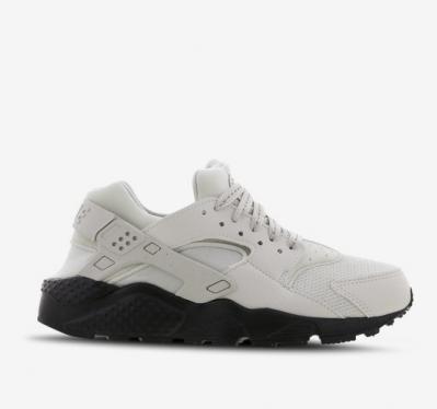 Nike白色华莱士