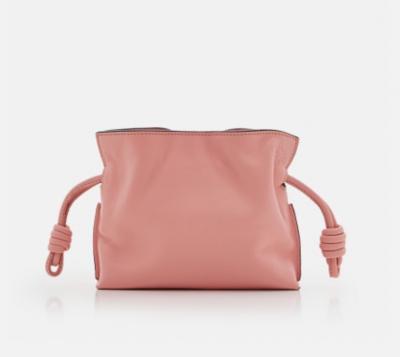 LOEWE粉色抽绳包