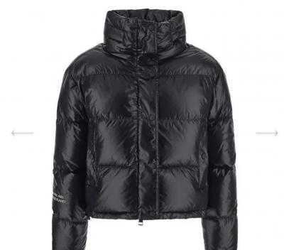 MONCLER羽绒服