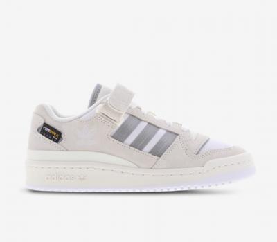 Addidas 杏色魔术贴运动鞋