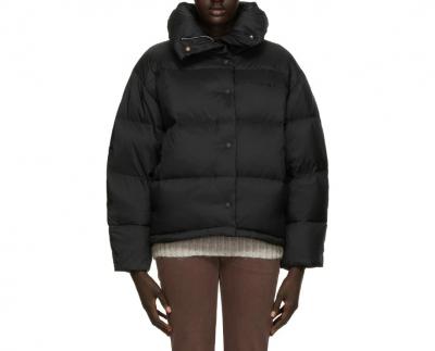 Acne Studios羽绒服