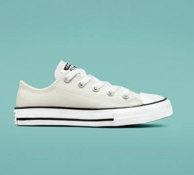 经典小白鞋Chuck Taylor All Star