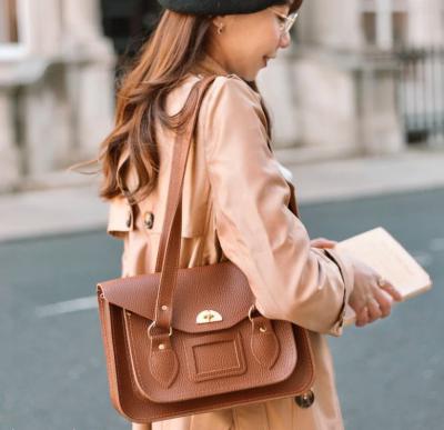 The Twist Lock Tote