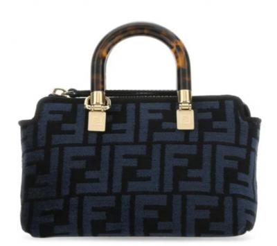 Fendi mini手提包
