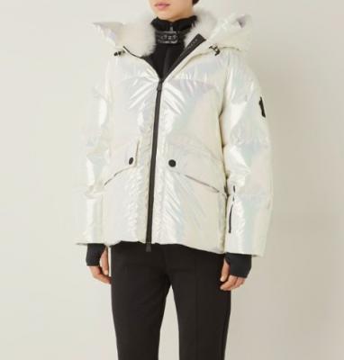 Moncler亮面滑雪夹克