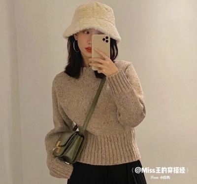 奶茶色彩色点点针织