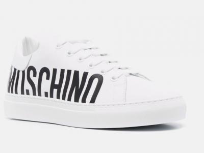 Moschino小白鞋