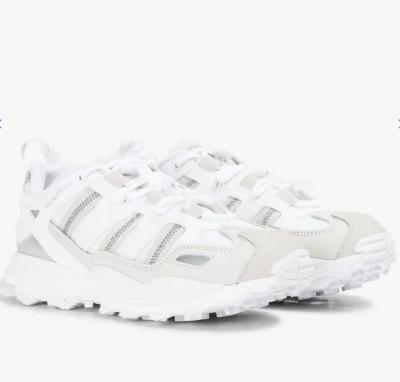 Adidas 白色Hyperturf
