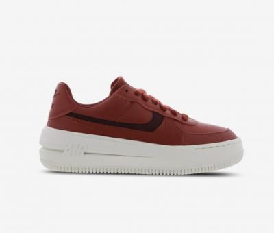 红色厚底 Air Force 1
