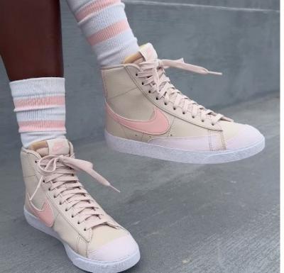 Nike Blazer Mid'77 蜜桃色