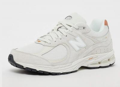 NewBalance 2002R